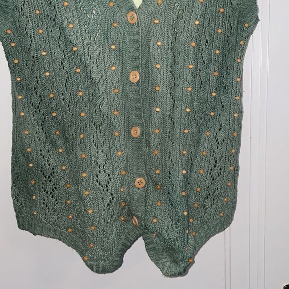 Vtg 80s/90s Cambridge Dry Goods Company sage green wooden beaded sweater vest - Picture 3 of 8